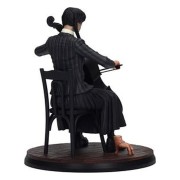 Figura Wednesday Addams con violonchelo - Wednesday (15 cm)
