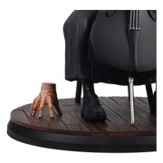 Figura Wednesday Addams con violonchelo - Wednesday (15 cm)