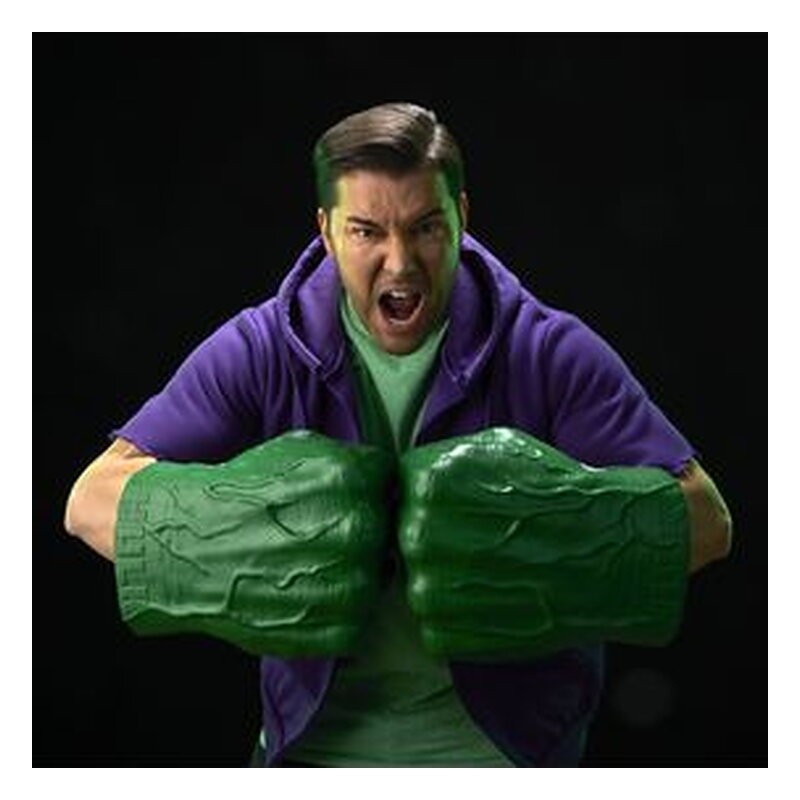 Réplica Marvel Legends Series puños electrónicos de Hulk - The Incredible Hulk (30,5 cm)