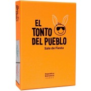 El tonto del pueblo sale de fiesta