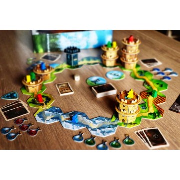 Wandering Towers (Inglés)