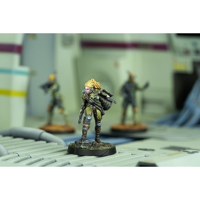 Aïda Swanson, Submondo Smuggler (Submachine gun) - Infinity