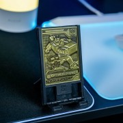 Digiplate Starter Pack - Soporte para móvil y 3 placas de metal con realidad aumentada de Transformers Exquisite Gaming