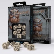 Dados Dwarven en Beige y Negro (7 unidades) - Q Workshop