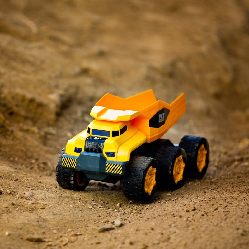 RADIO CONTROL CATERPILLAR MASSIVE MOVER