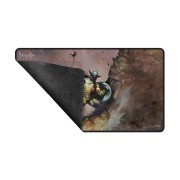 Tapete de juego con bordes cosidos en negro "Warrior with Ball and Chain" Frank Frazetta - Ultra Pro