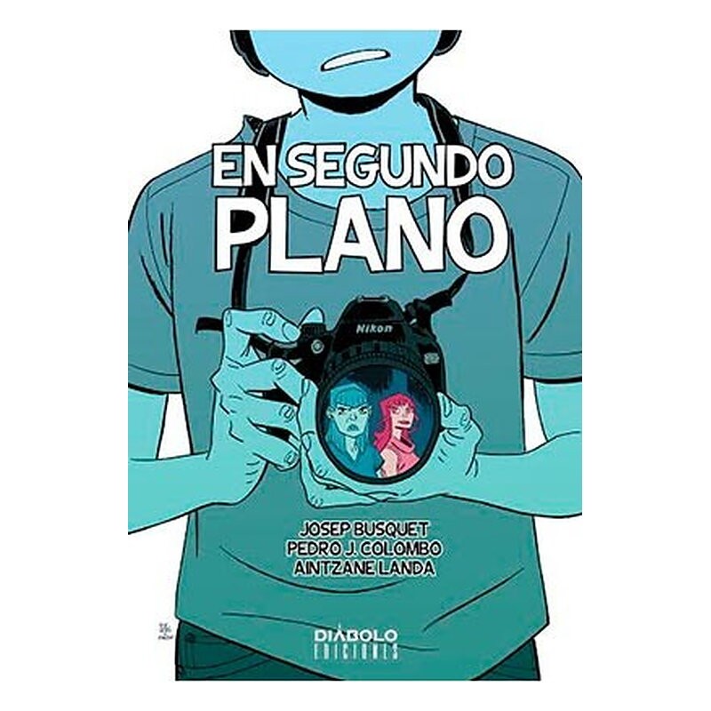 EN SEGUNDO PLANO